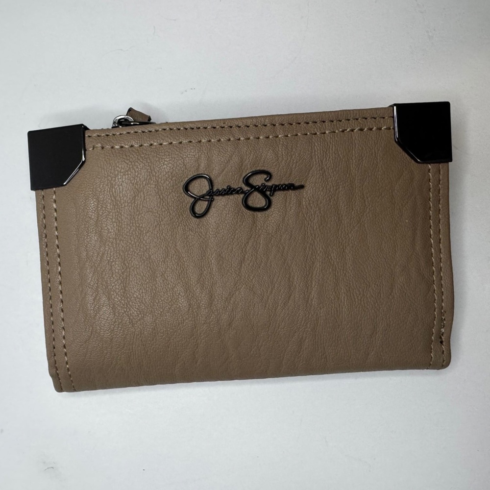 Jessica Simpson Signature Wallet Color Tan Animal Print Lining